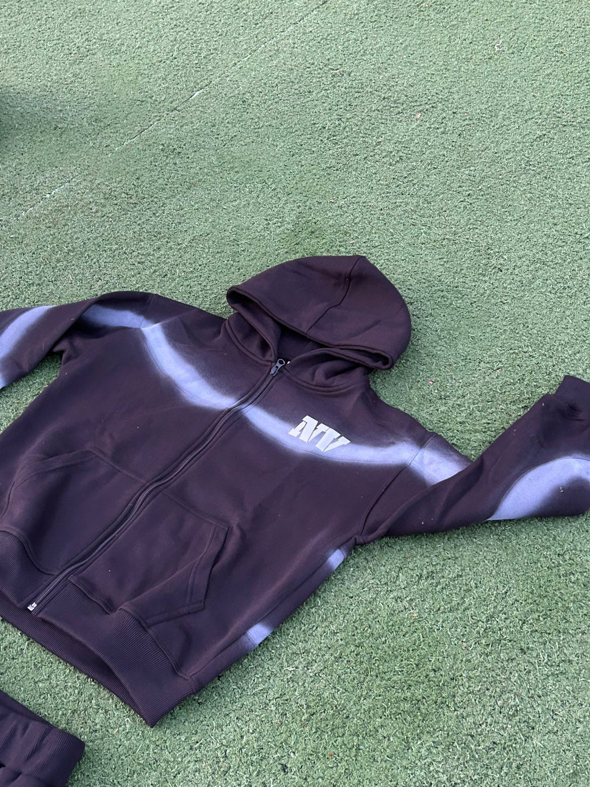 NV AURA TRACKSUIT